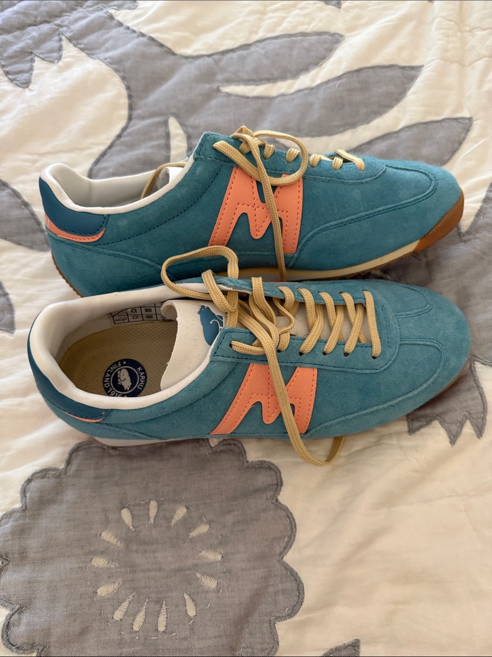 Blue and Coral Suede Unisex Karhu Retro Runner Sneakers